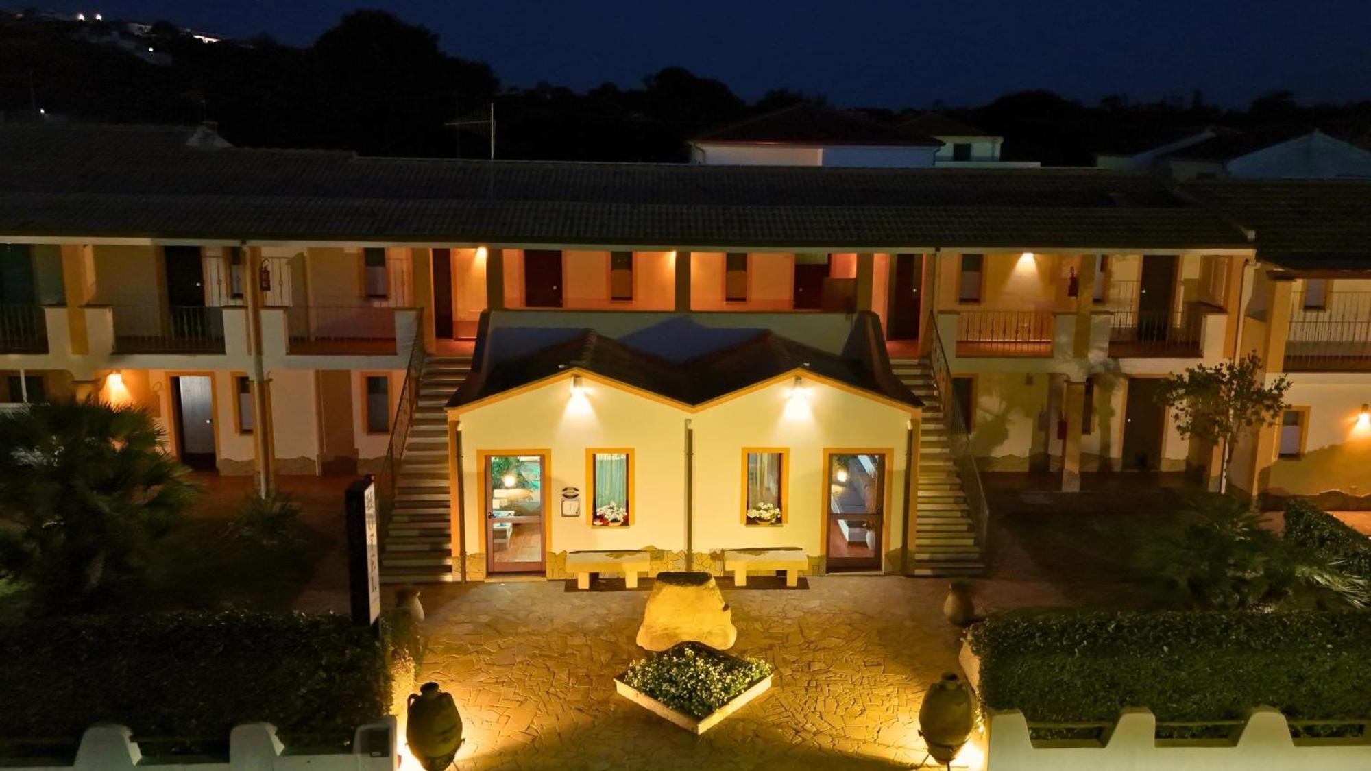Hotel Le Sabbie カラゼッタ エクステリア 写真